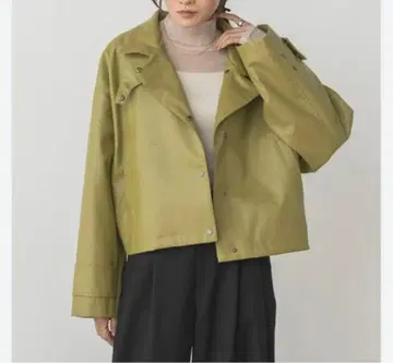 hunch치 페이크 가죽 자켓 숏 기장 라이트 카키