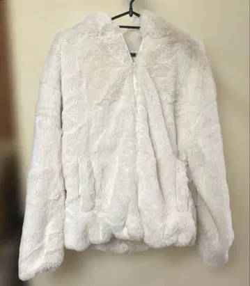 허니즈 인조 모피 블루종 M 화이트