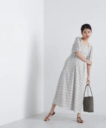 N.NaturalBeautyBasic 스퀘어 넥 프린트 원피스 2024