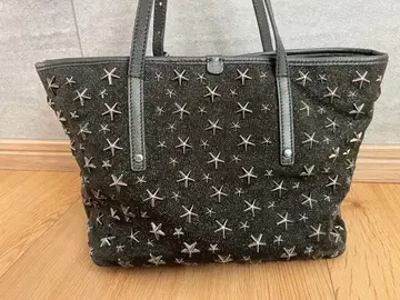 [ 정품 ] Jimmy Choo 지미추 별 모양 스터드 데님 토트백