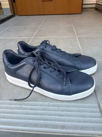 [ 협의 가능 ] diadora 네이비 스니커즈