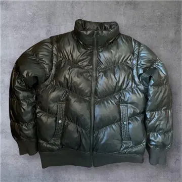 올리브 그린 다운 자켓