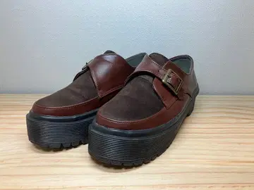 브라운 통굽 로퍼 버클 포함