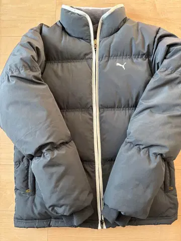 PUMA 다크 그레이 다운 자켓