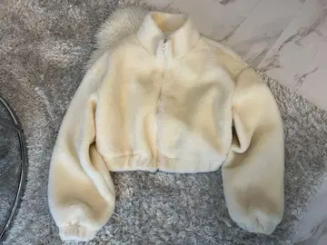 SHEIN DAZY 테디 자켓 화이트 M 사이즈