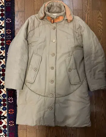 코즈믹 원더 충전솜 코트 베이지