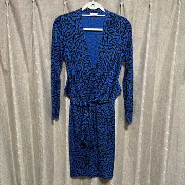 y120609 ISSA 원피스 드레스 얇은 소재 리본 올 패턴 UK8