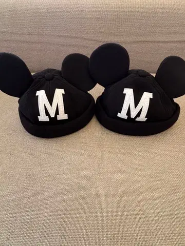 미키마우스 귀 달린 블랙 모자 2개 세트