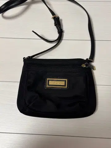 블랙 나일론 숄더백