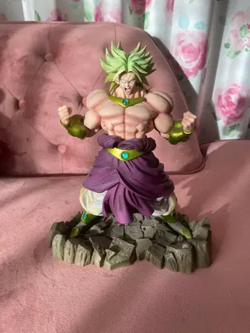 드래곤볼 브로리 피규어