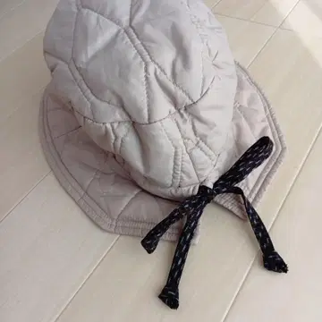 기우에몬 퀼팅 베이지 햇 카스리 패턴 리본 포함 M 새상품급