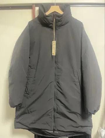 무인양품 발수 스탠드 카라 다운 코트 블랙 L 사이즈