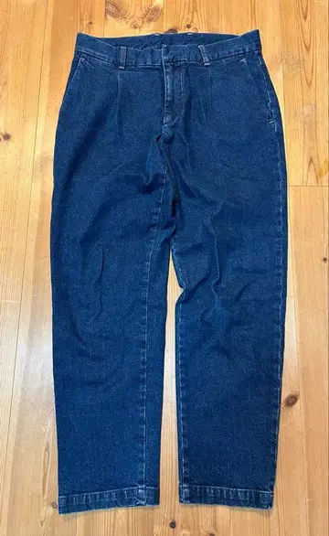 뷰티앤유스 원턱 테이퍼드 데님 팬츠 L