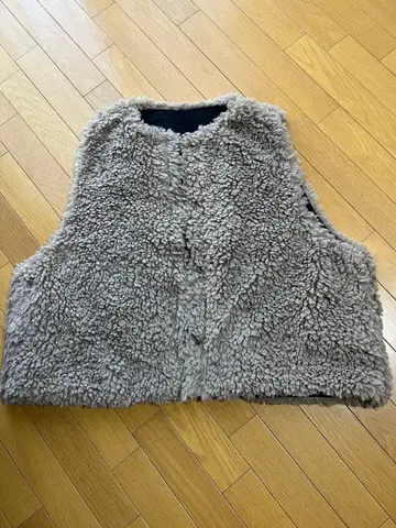 푹신한 2way 충전솜 퀼팅 x 퍼 리버서블 오버 사이즈 베스트