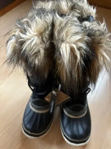 새상품 소렐 방수 퍼 달린 겨울용 부츠 23