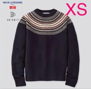 유니클로 이네스 3D 자카드 스웨터