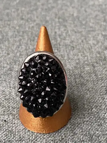 미사용 새상품 타리나 타란티노 블랙 크리스탈 반지 스와로브스키 제트