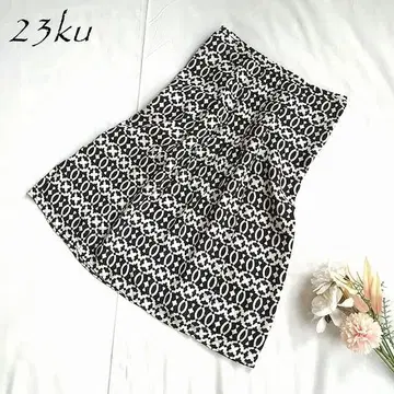 23구 플리츠 플레어 올 패턴 미디 기장 스커트 12045