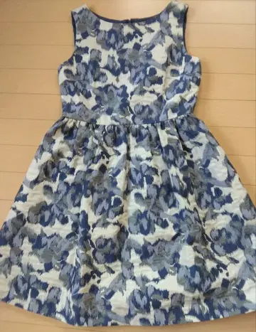 질 스튜어트 화이트 꽃무늬 원피스