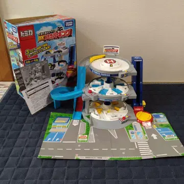 토미카 빙글빙글 슈팅!! DX 토미카 파킹