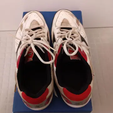 Mizuno 테니스화 화이트/레드