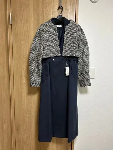 네이비 더블 브레스트 롱 코트