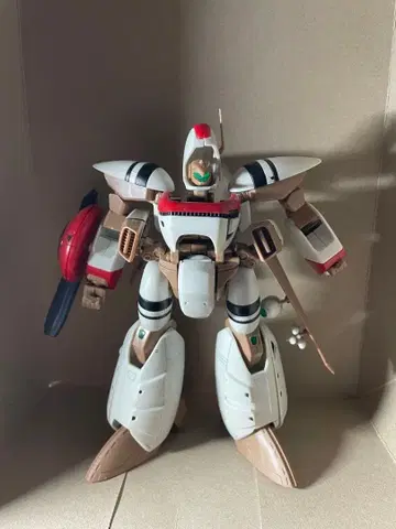 MODEROID 오거스 기본 조립