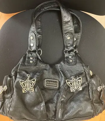 블랙 숄더백 나비 y2k 펑크 스타일