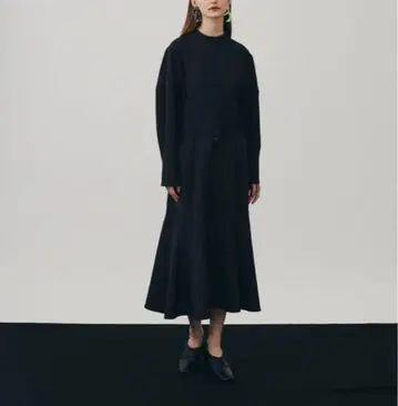 UNITED TOKYO 로상주 슬리브 원피스 블랙 사이즈 2