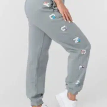 Youngla Winter Bloom Joggers