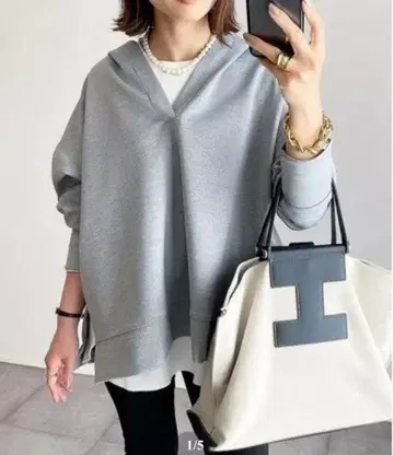 그레이 후드 부착 맨투맨 트레이닝복