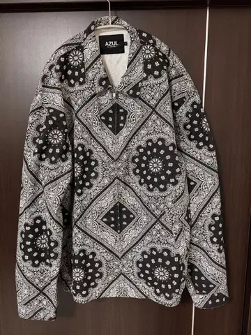 AZUL 페이즐리 무늬 긴팔 셔츠 L