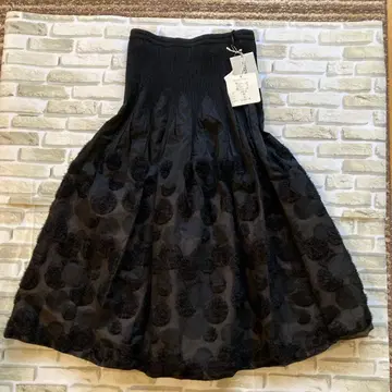 일본제 미사용 트래픽 베이직 스타일 스커트 블랙 계열 38