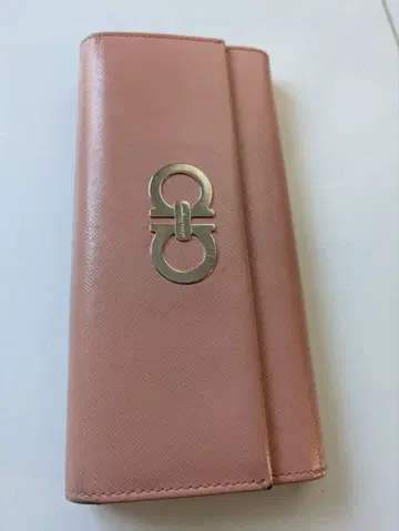페라가모 장지갑 핑크