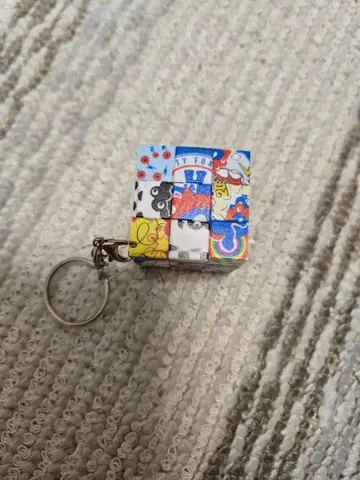 미야쿠미야쿠 루빅스 큐브 키링