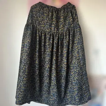 꽃무늬 플레어 롱 스커트