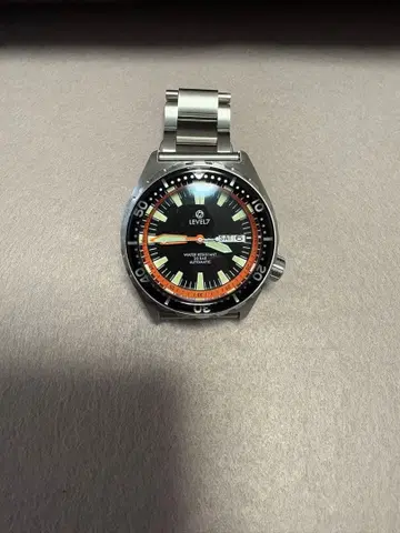 LEVEL 7 자동 와인딩 시계 블랙/오렌지