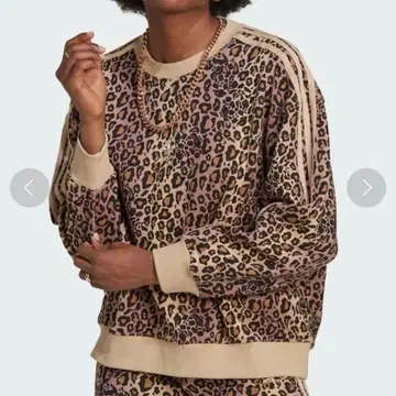 adidas 크루넥 맨투맨