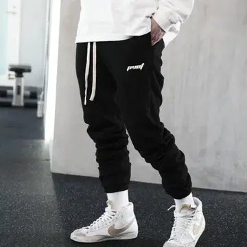 PVOT ATHLEISURE SWEAT PANTS (BLACK)