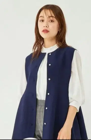 소프트 페플럼 2WAY 베스트 풀오버 네이비