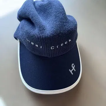 힐 크릭 네이비 니트 부착 바이저