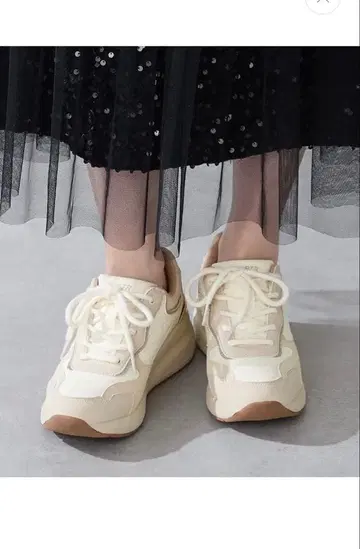 오리엔탈 트래픽 여성용 스니커즈 베이지 22cm