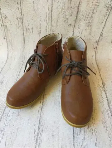 새상품급 스튜디오 클립 중간 보아 숏부츠 38