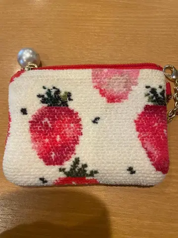 페이러 키 카드 파우치 스트로베리 도트