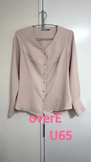 [ 문제 없음 ] overE V넥 프론트 오픈 블라우스 핑크