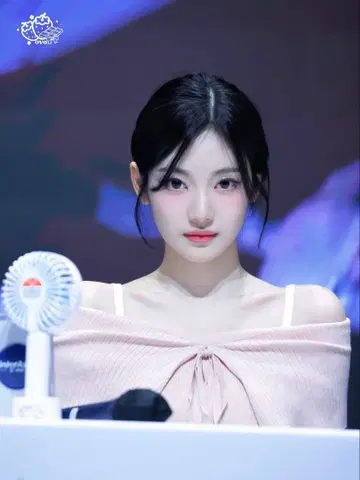 citybreeze strap point off-shoulder knit