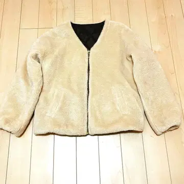 [ 새상품급 ] abahouse ecru 리버서블 보아 퀼팅 자켓