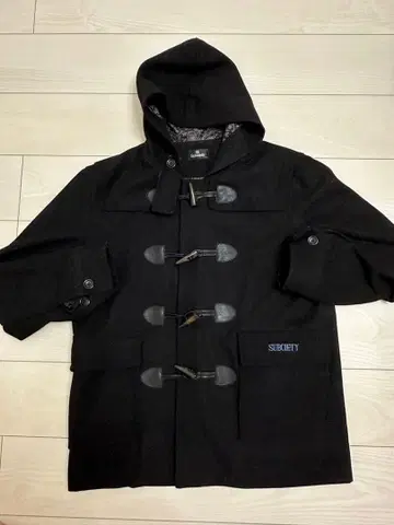 SUBCIETY 블랙 더플 코트