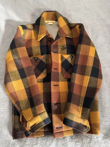 컨디션 최상 텐더 로인 버팔로 체크 자켓 머스타드 36