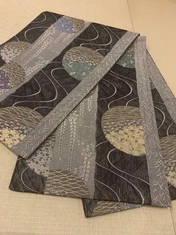 순수 실크 아름다운 블랙과 그레이 후쿠로 오비